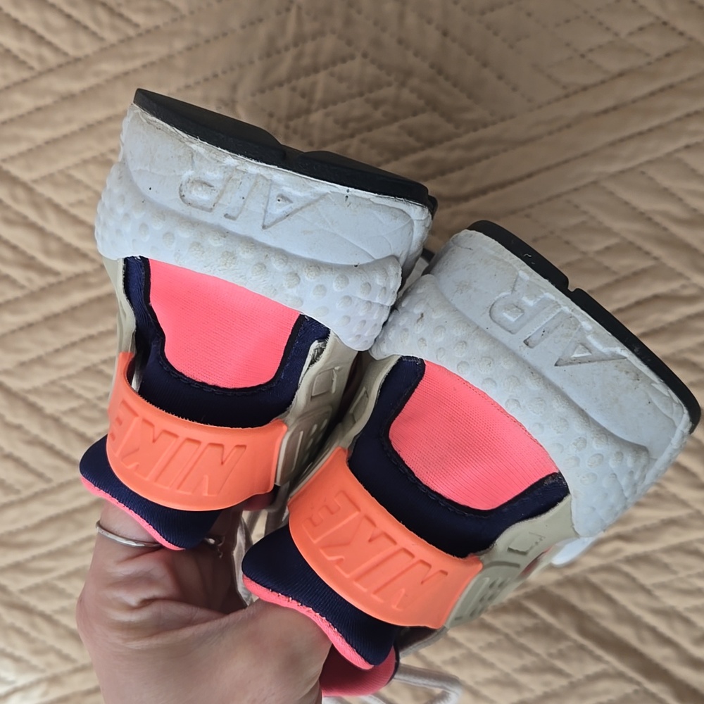 Nike Women's Navy and Pink Sneakers - Picture 5 of 13